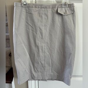 EUC-Women’s, Gap, Khaki, Cotton w/Stretch, Pencil Skirt- Size 8